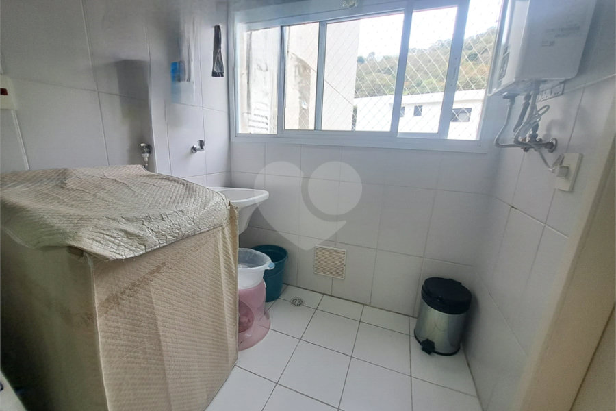 Apartamento à venda com 3 quartos, sendo 1 suíte, em Jardim Peri, São Paulo, SP