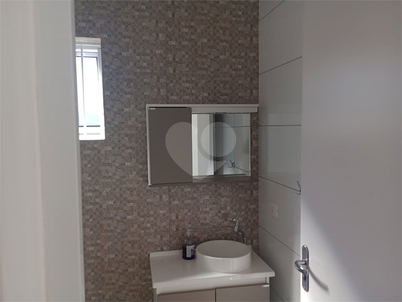 Casa à venda com 3 quartos, sendo 1 suíte,  em Residencial Lago dos Ipês, Itapetininga, SP