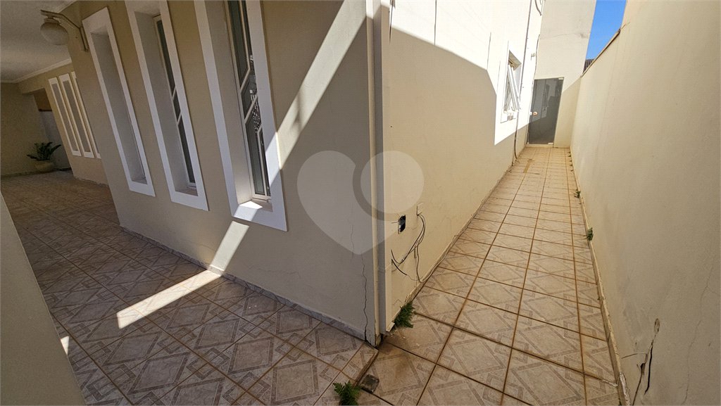 Sobrado à venda com 3 quartos, sendo 2 suítes, em Jardim Rossignatti, Indaiatuba, SP