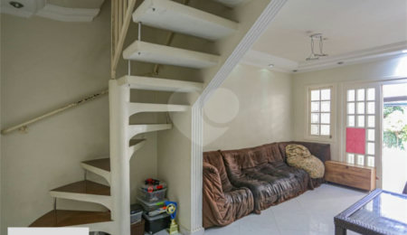 Casa de Vila à venda com 2 quartos em Vila Nova Conceição, São Paulo, SP