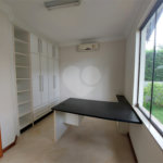 Casa à venda com 4 suítes no condomínio Reserva Colonial, Valinhos - SP