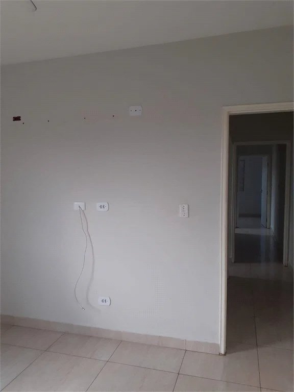 Sobrado à venda com 4 quartos, sendo 1 suíte, em Jardim Germânia, São Paulo, SP