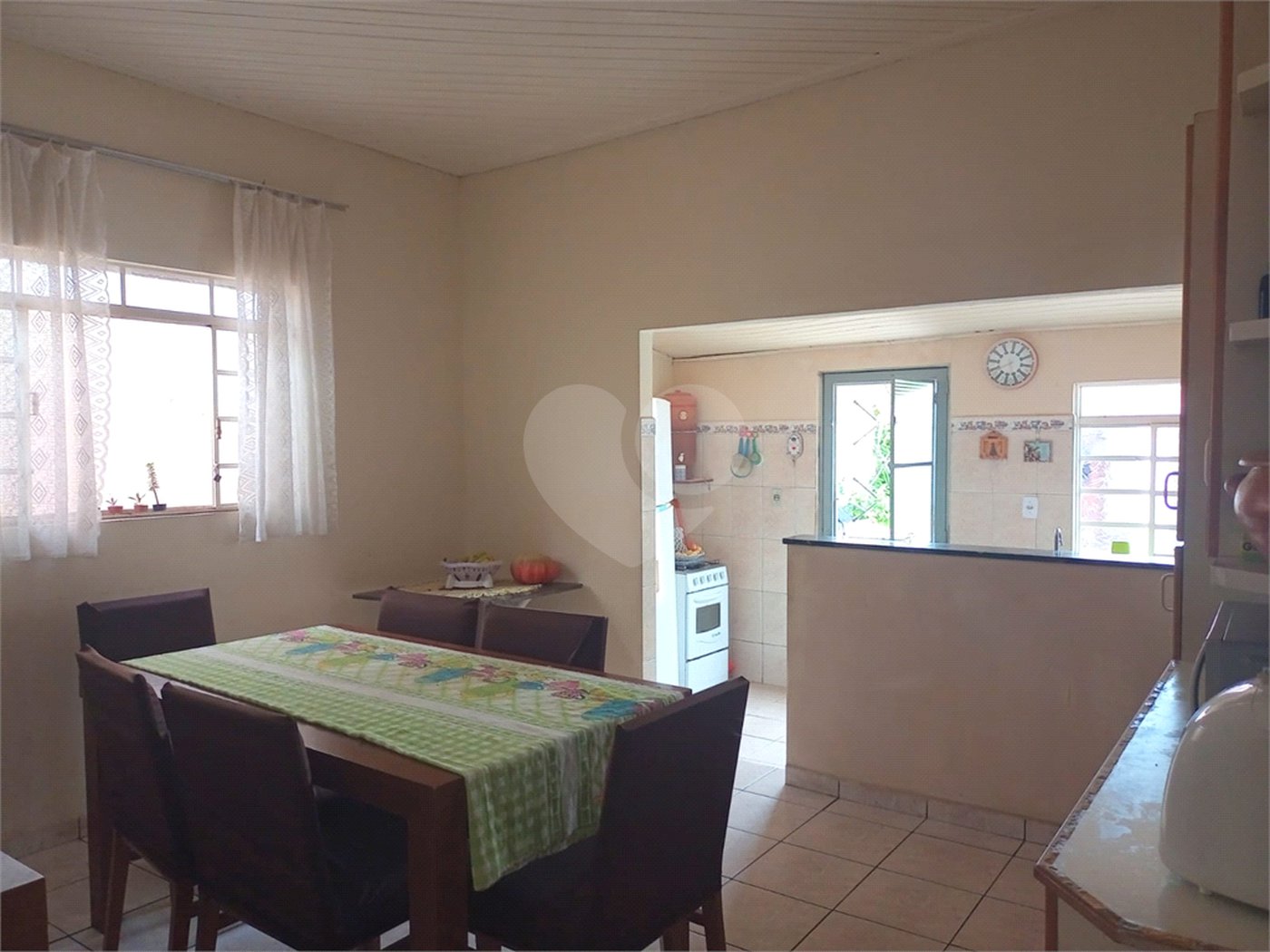 Casa à venda com 3 quartos, sendo 1 suíte, em Vila Regina, Itapetininga, SP