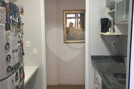 Apartamento à venda com 2 quartos, sendo 1 suíte,  em Vila Andrade, São Paulo, SP