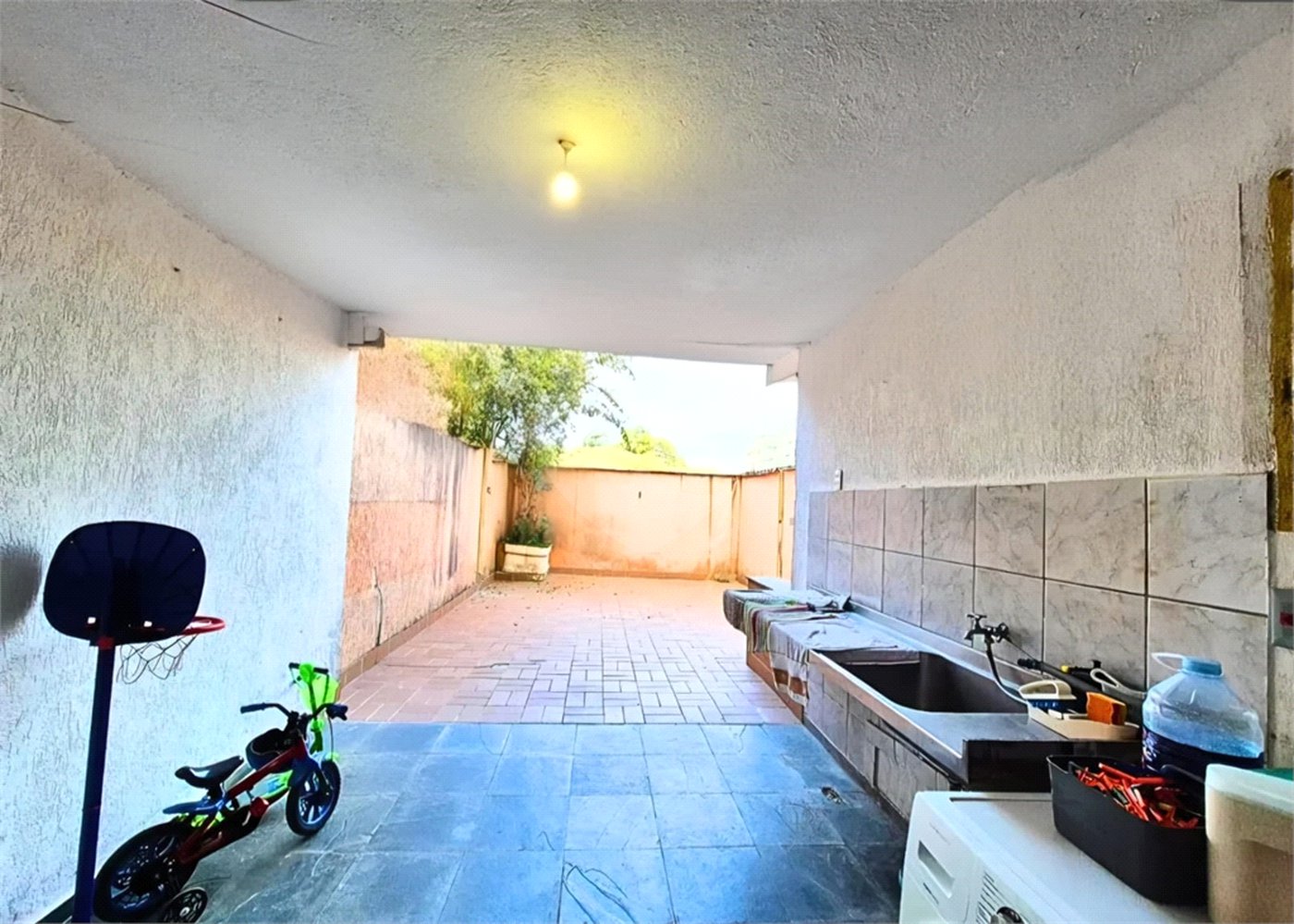 Casa à venda com 3 quartos, sendo 1 suíte, em Jardim Olympia, São Paulo, SP