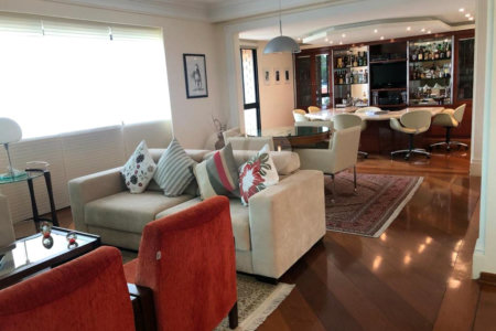 Apartamento à venda com 4 suítes em Vila Oliveira, Mogi das Cruzes, SP