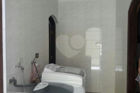 Sobrado à venda com 3 quartos, sendo 1 suíte, em Vila Nivi, São Paulo, SP
