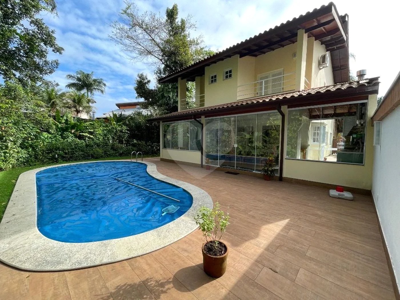 Casa à venda com 4 suítes em Riviera de São Lourenço, Bertioga, SP