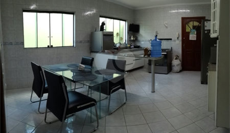 Sobrado à venda com 3 quartos, sendo 1 suíte,  em Jardim Regina, São Paulo, SP