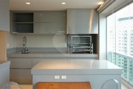 Apartamento à venda com 3 suítes em Brooklin, São Paulo, SP