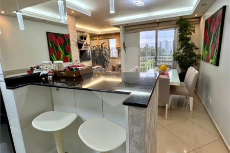 Apartamento à venda com 3 quartos, sendo 1 suíte,  em Água Branca, São Paulo, SP