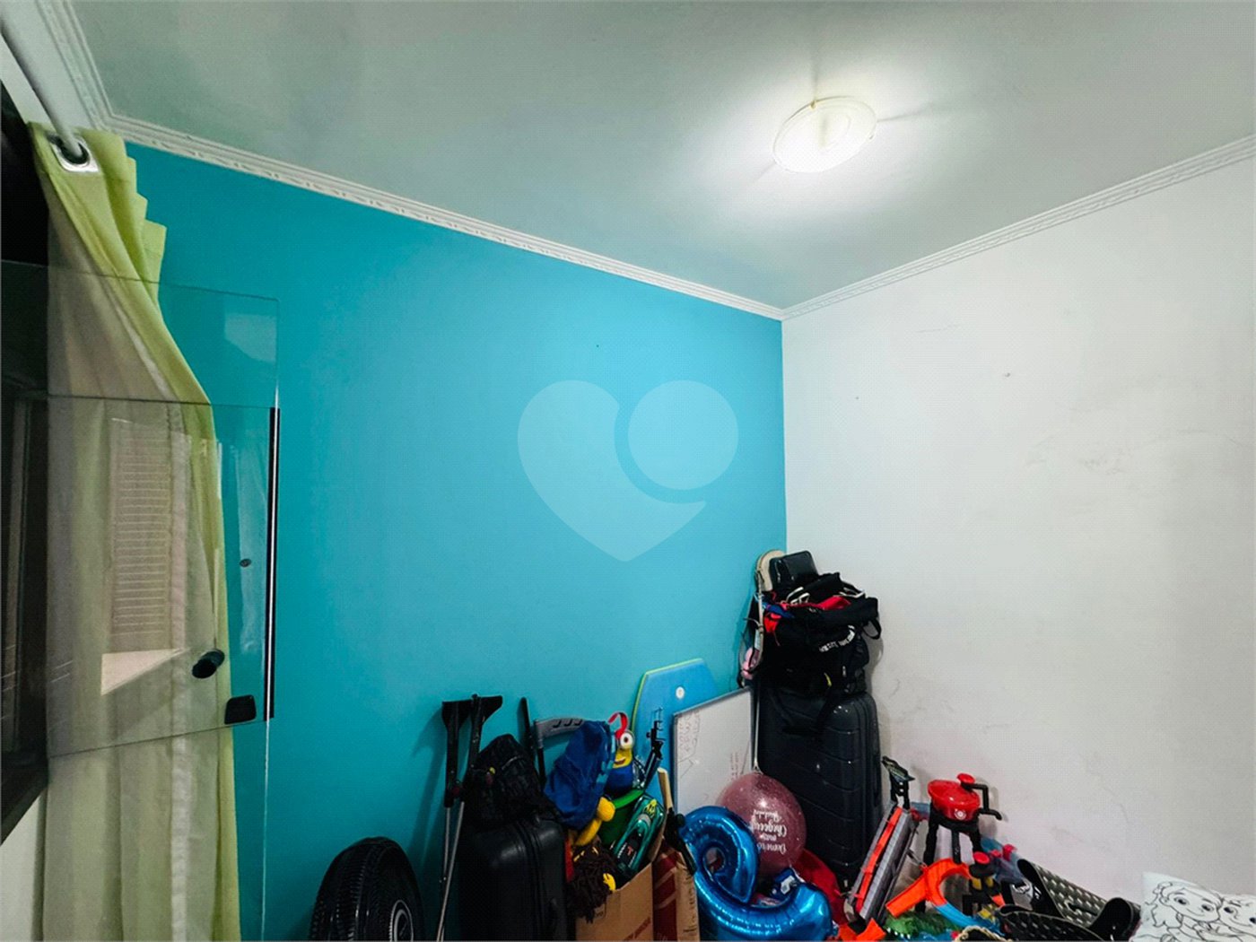 Casa à venda com 4 quartos, sendo 2 suítes, em Parque Santo Antônio, Guarulhos, SP