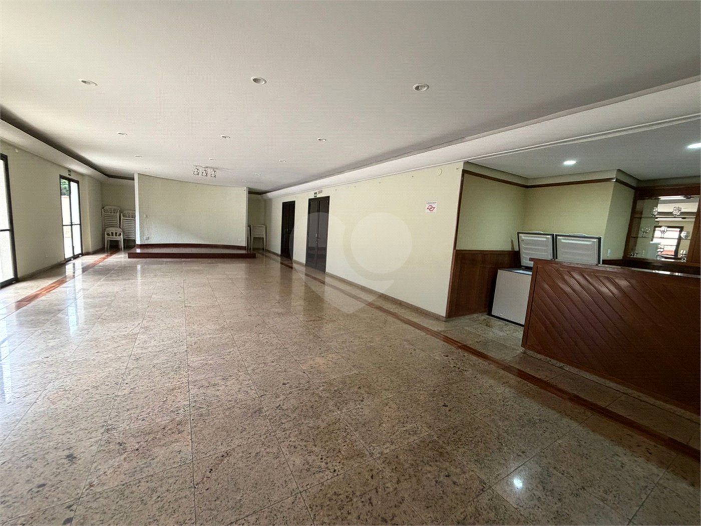 Apartamento à venda com 3 quartos, sendo 1 suíte, no Centro, Suzano, SP