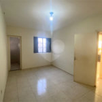 Casa à venda com 3 quartos, sendo 1 suíte, no Centro, Araraquara, SP