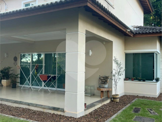 Sobrado à venda com 4 suítes em Jardim Virginia Bianca, São Paulo, SP