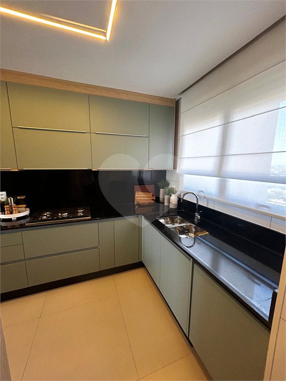 Apartamento à venda com 4 suítes em Vila Embaré, Valinhos, SP
