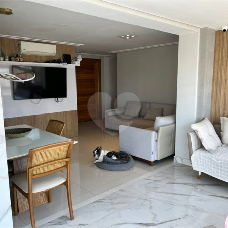 Apartamento à venda com 3 quartos, sendo 1 suíte, em Vila Firmiano Pinto, São Paulo, SP