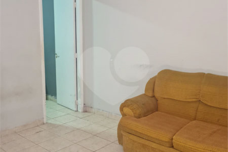Casa à venda – 2 Quartos, 1 Vaga – 51,20 m² de área útil