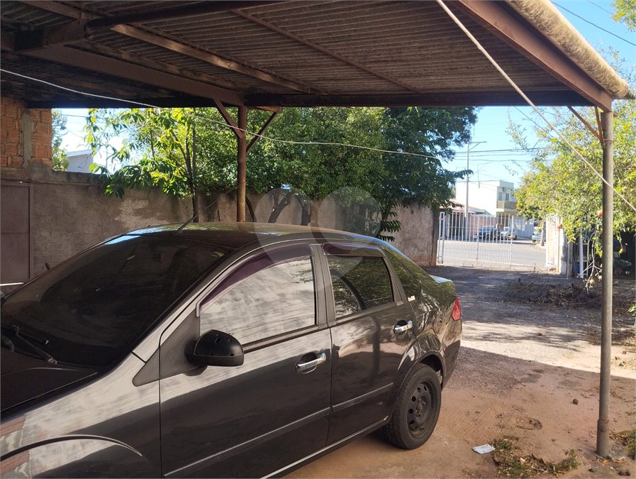 Terreno à venda com 1 quarto em Jardim Jóckei Club a, São Carlos, SP
