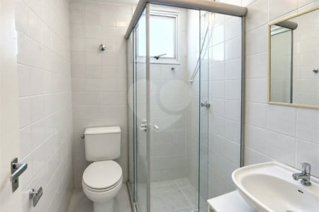 Apartamento de 44 m² com 2 dormitórios, varanda integrada e 1 vaga na Vila Guarani