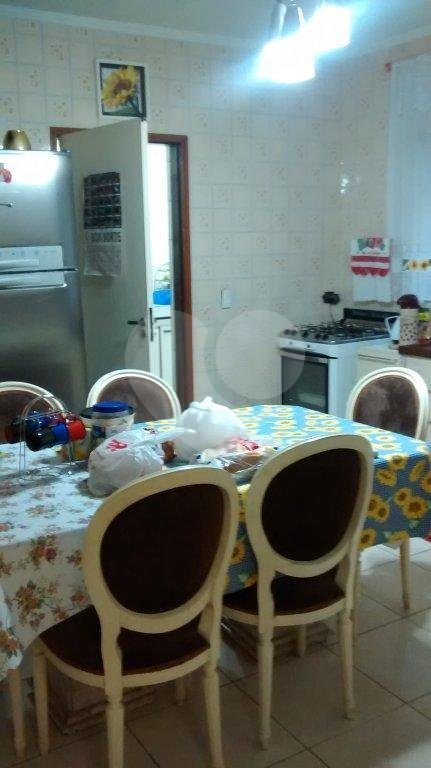 Casa à venda com 3 quartos, sendo 1 suíte, no condomínio Travessa Soldado Oscar Ribeiro Sampaio,8, São Paulo - SP