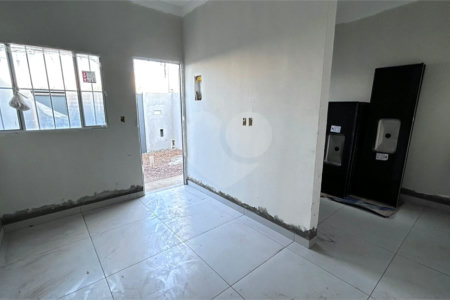 Casa à venda com 2 quartos em Bela Vista da Lagoa, Três Lagoas, MS
