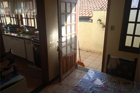 Casa à venda com 8 quartos, sendo 3 suítes, em Jardim Terceiro Centenário, Atibaia, SP