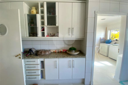 Casa à venda com 4 quartos, sendo 3 suítes, em Jardim Maia, Guarulhos, SP