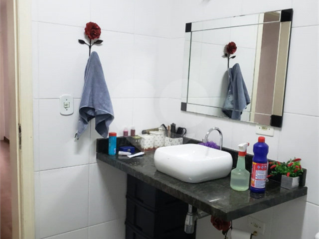 Sobrado à venda com 3 quartos, sendo 1 suíte,  em Parada Inglesa, São Paulo, SP