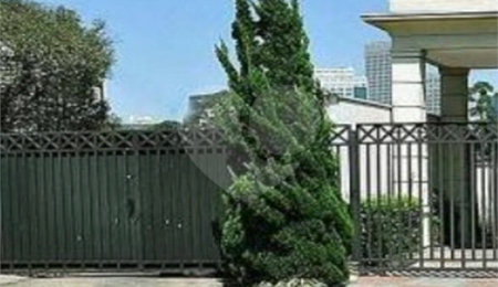 Casa à venda com 4 suítes no condomínio Village Paineiras, São Paulo - SP