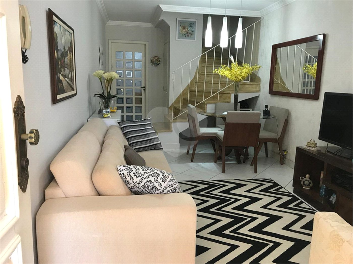 Sobrado à venda com 2 quartos em Tremembé, São Paulo, SP