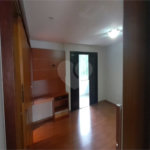 Casa à venda com 3 quartos, sendo 2 suítes, em Olho D'água, Mairiporã, SP