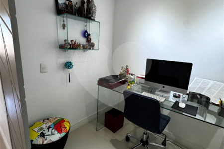 Apartamento à venda com 3 quartos, sendo 1 suíte,  em Vila Suissa, Mogi das Cruzes, SP