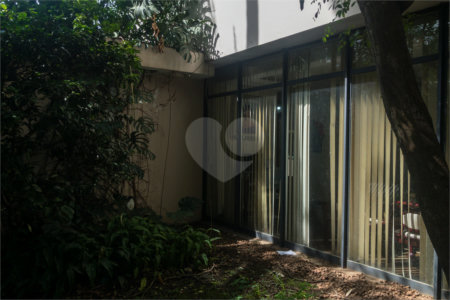 Casa à venda com 3 quartos, sendo 2 suítes, em Granja Julieta, São Paulo, SP