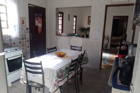 Casa à venda com 2 quartos em Parque Maria Helena, Suzano, SP