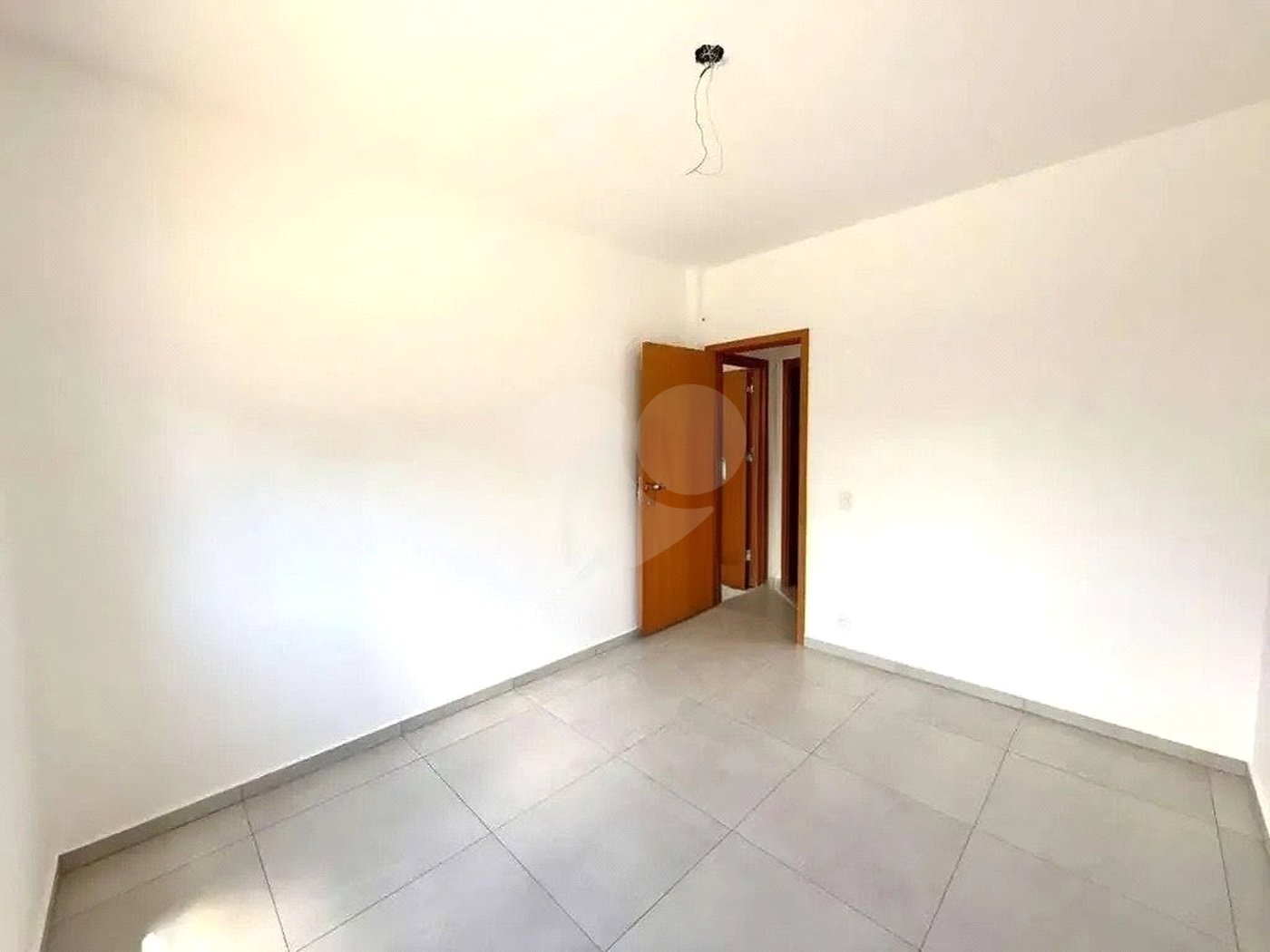 Apartamento à venda com 1 suíte em Atibaia Jardim, Atibaia, SP