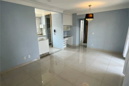 Apartamento 3 dormitórios no Avalon