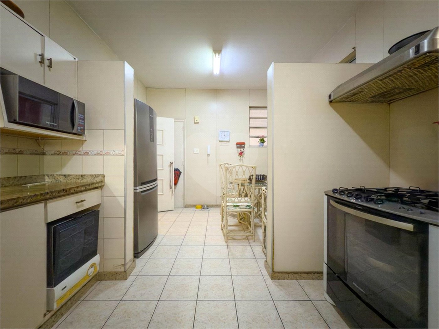 Apartamento à venda com 3 quartos, sendo 1 suíte,  em Copacabana, Rio de Janeiro, RJ