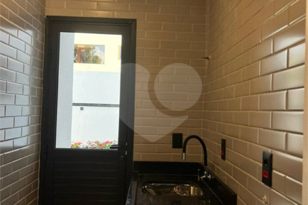 Casa à venda com 3 suítes no condomínio Aruã, Mogi das Cruzes - SP