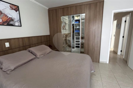 Casa à venda com 4 quartos, sendo 2 suítes, no condomínio Chácara das Palmeiras Imperiais, Jundiaí - SP