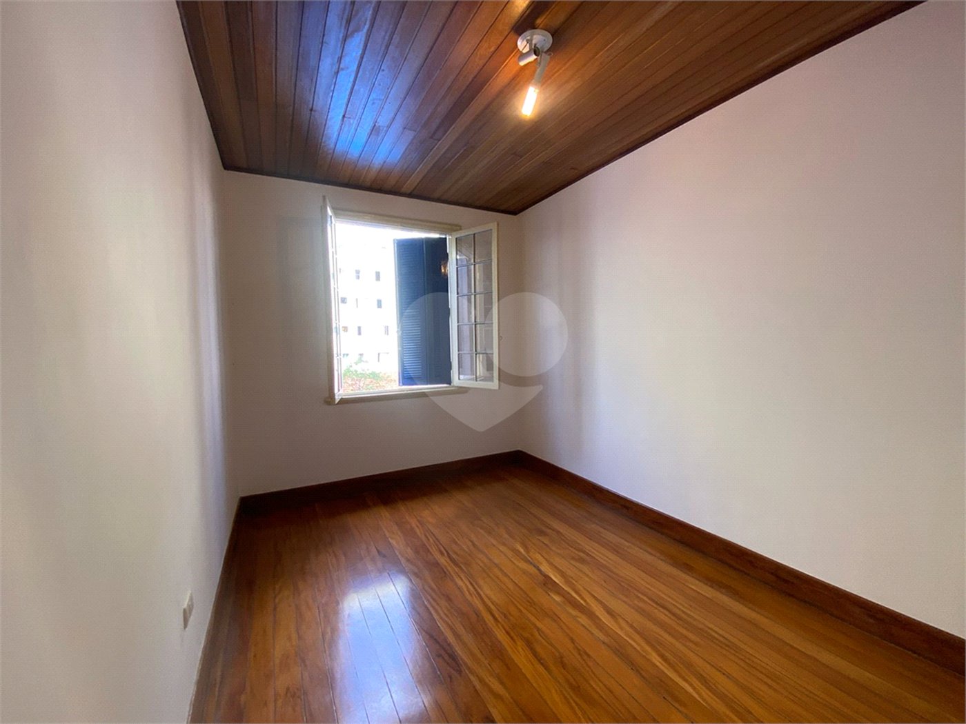 Casa à venda com 2 quartos, sendo 1 suíte, em Aclimação, São Paulo, SP