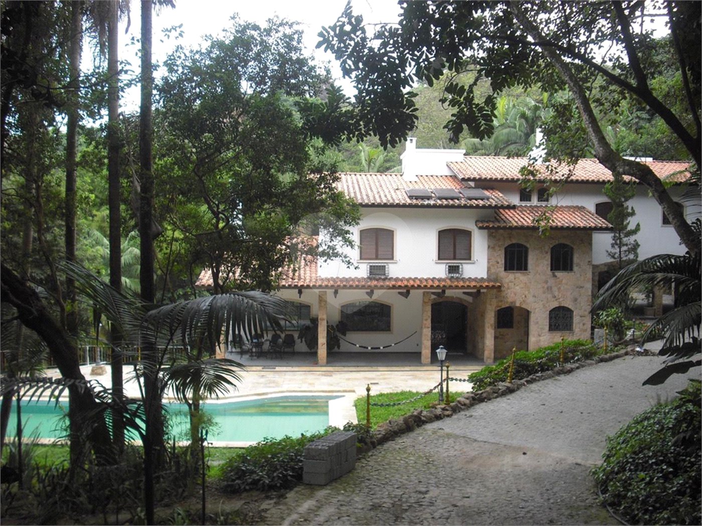 Casa à venda com 8 quartos, sendo 4 suítes, em Parque Alves de Lima, São Paulo, SP