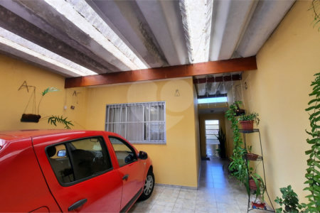 Sobrado à venda com 3 quartos, sendo 1 suíte, em Jardim Marajoara, São Paulo, SP