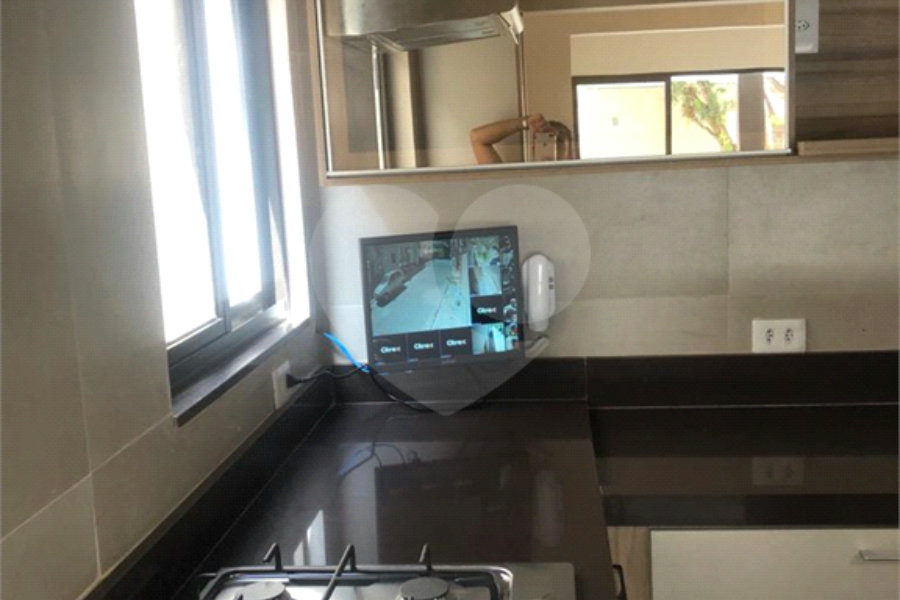 Casa à venda com 4 quartos, sendo 2 suítes,  em Horto Florestal, São Paulo, SP