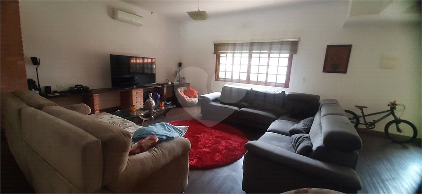 Casa à venda com 3 suítes no condomínio Chacarás Bela Vista, Mairiporã - SP