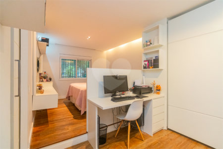 Apartamento à venda com 2 suítes em Alto da Boa Vista, São Paulo, SP