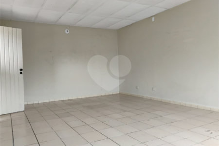 Sobrado à venda com 3 quartos, sendo 1 suíte,  em Jardim Jabaquara, São Paulo, SP