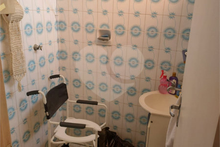 Sobrado à venda com 3 quartos no Centro, Jarinu, SP