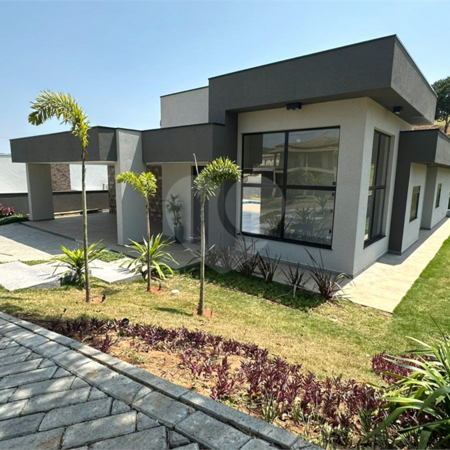 Casa à venda com 4 quartos, sendo 3 suítes, em Condomínio Terras de Santa Cruz, Bragança Paulista, SP