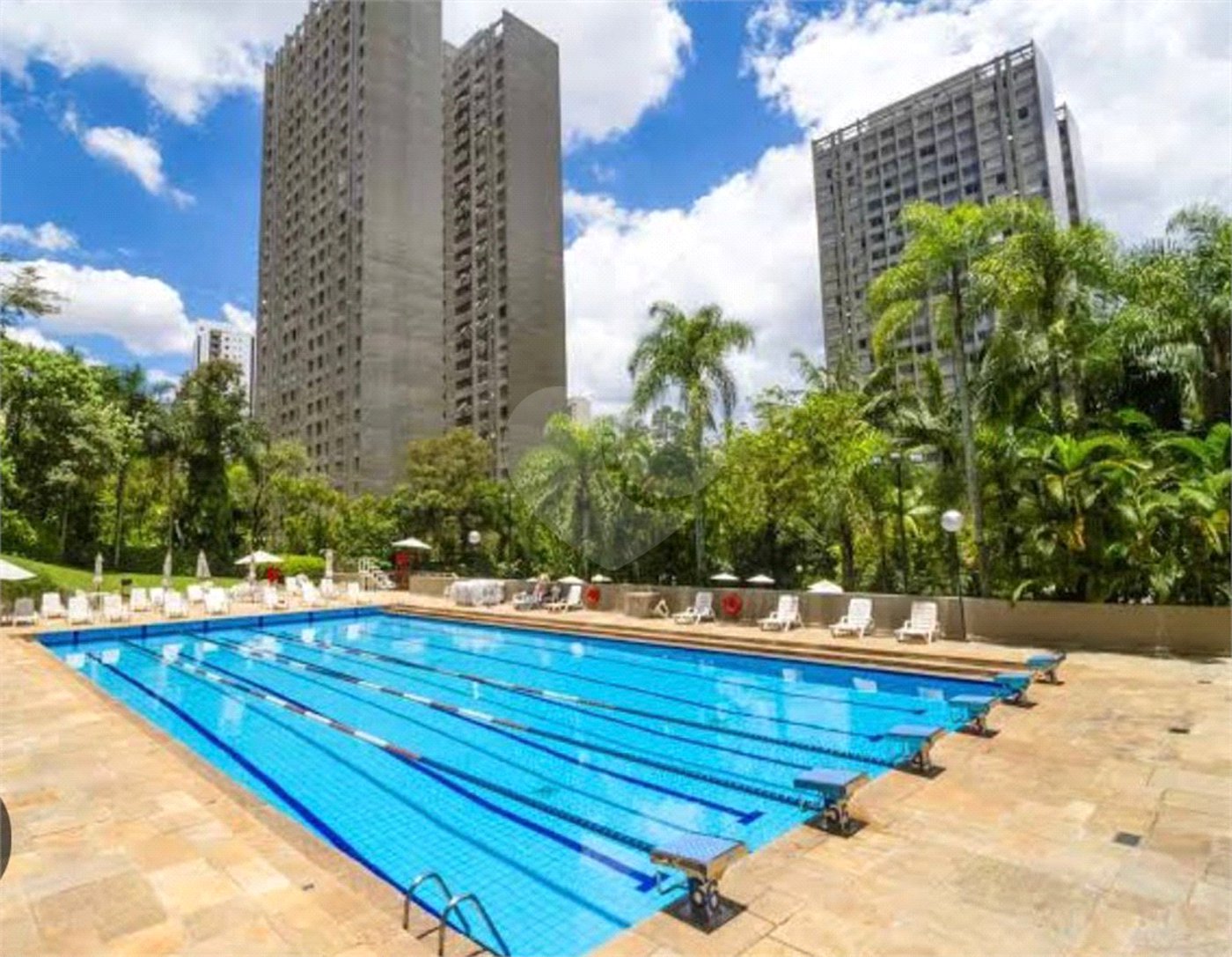 Apartamento à venda com 3 suítes em Vila Suzana, São Paulo, SP